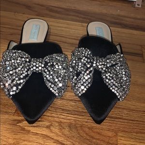 Betsey Johnson beaded bow slides
